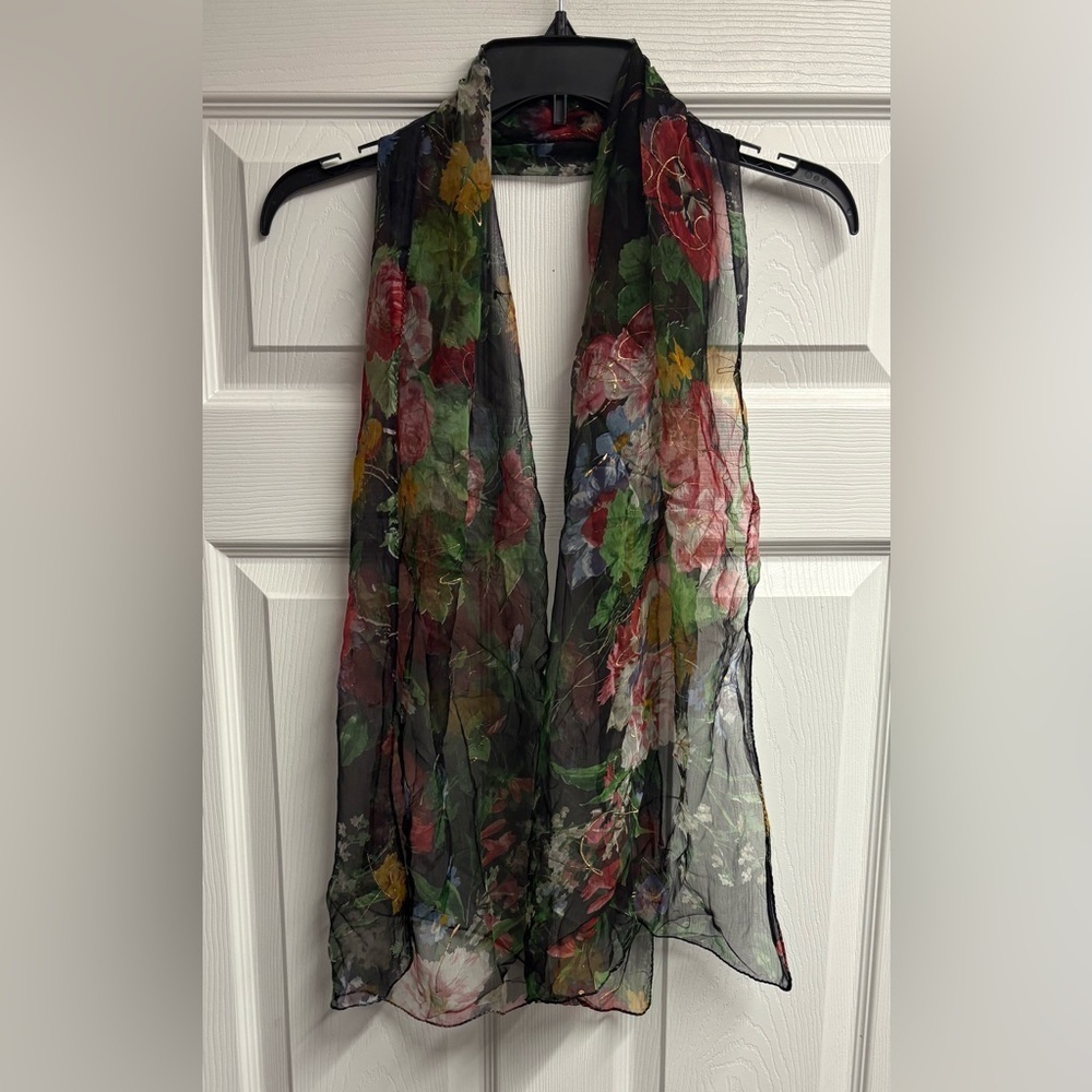 NWOT Jasmine By K.V.M. Boho Floral W/ Metallic Shimmer Pashmina